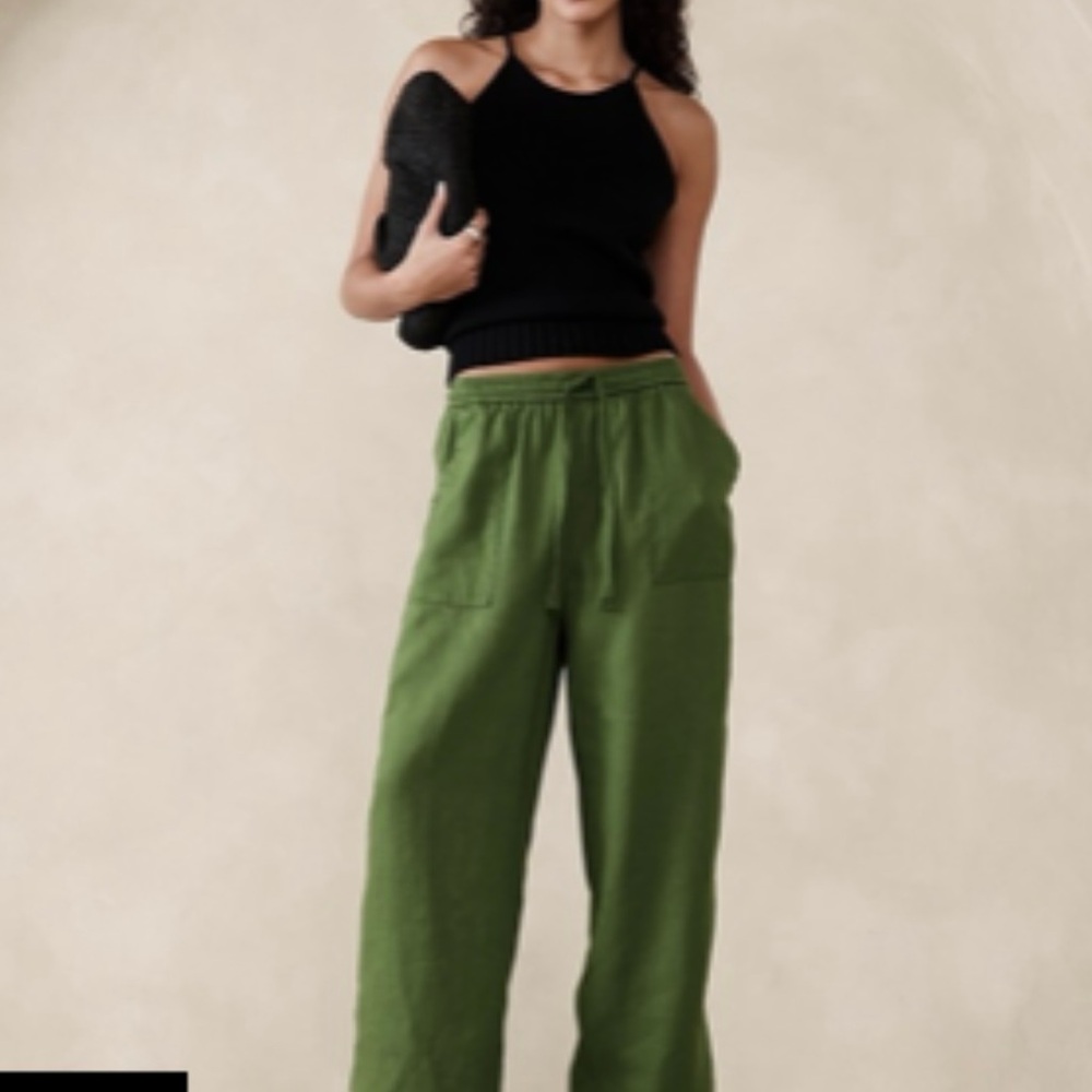 Banana Republic Women's Linen Green Pants — Small